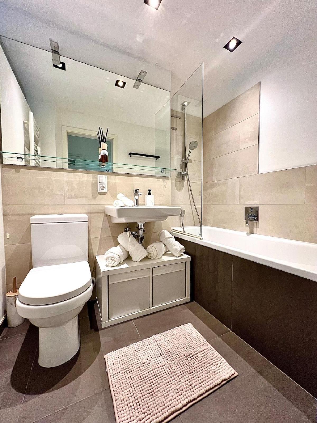 Appartement Balkon Und Eleganz *